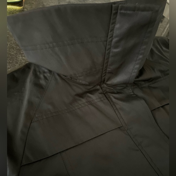 Stylish Black Women's Crop Jacket - Picture 12 of 16